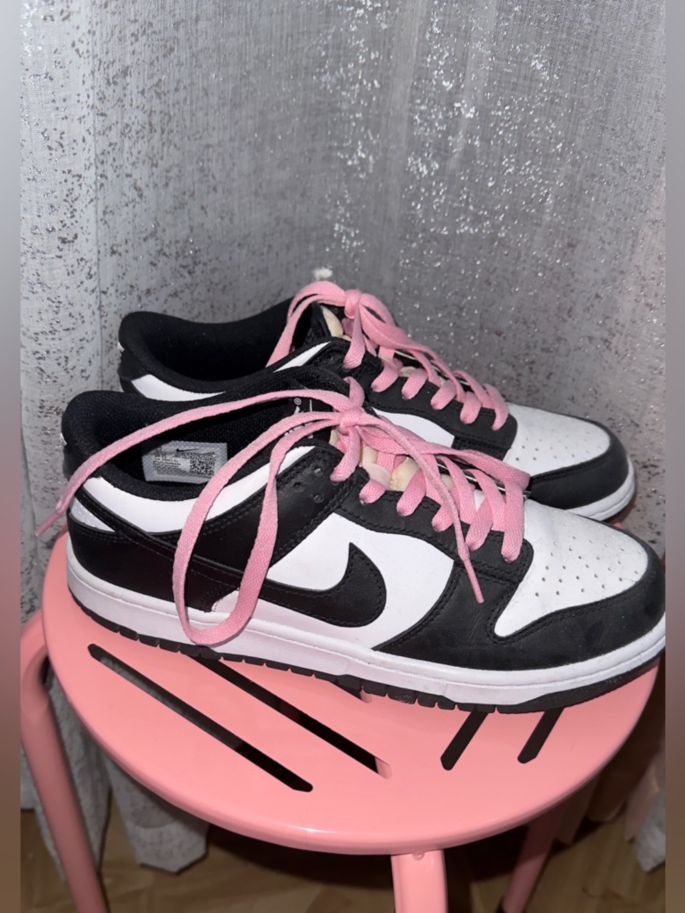 Nike Panda Dunks 6Y = women’s 7